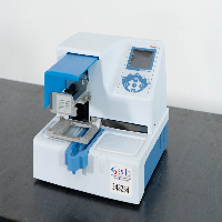 Thermo Multidrop Combi Reagent Dispenser image 0